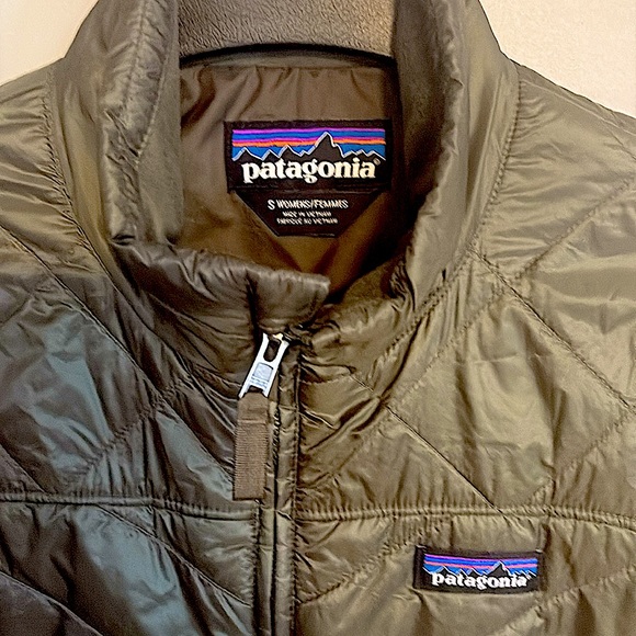 Women’s Patagonia Jacket - Picture 2 of 2